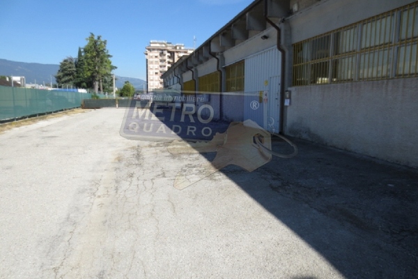 parcheggio fronte - OPIFICIO ZANè (VI) PERIFERIA